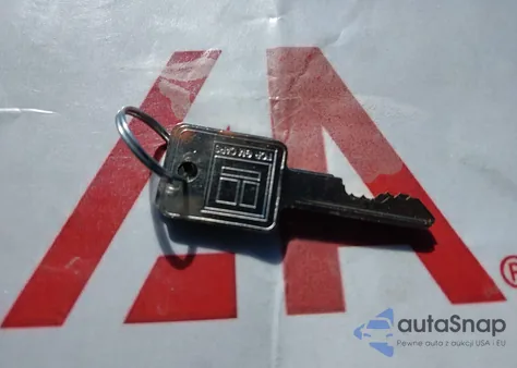 1984 Cadillac Deville z USA, uszkodzony, nr VIN 1G6AM4783E9125835